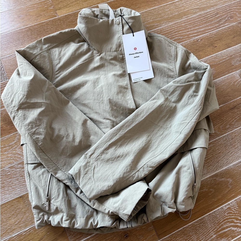 Lululemon Athletica Always Effort Less Jacket. NWT. Size 4 in sheer oak